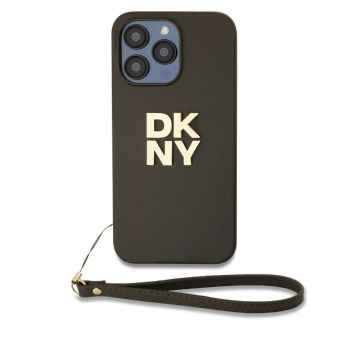 Obal DKNY PU Leather Stack Logo Wrist Strap Apple iPhone 15 Pro DKHCP15LPBSWSA hnedý